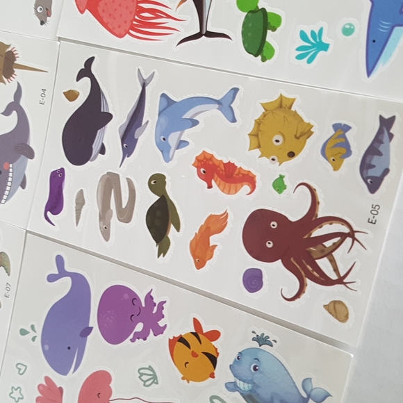 Tatoos 10 Pages of Temporary Tattos - Picture 3 of 4